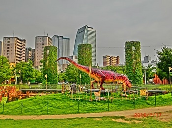 都会の大恐竜.jpg